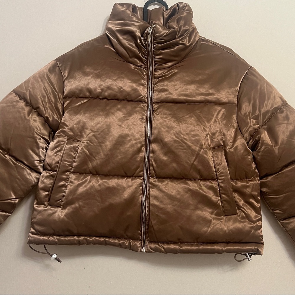 7 For All Mankind Cropped Puffer Jacket Women size XS New - Picture 2 of 5
